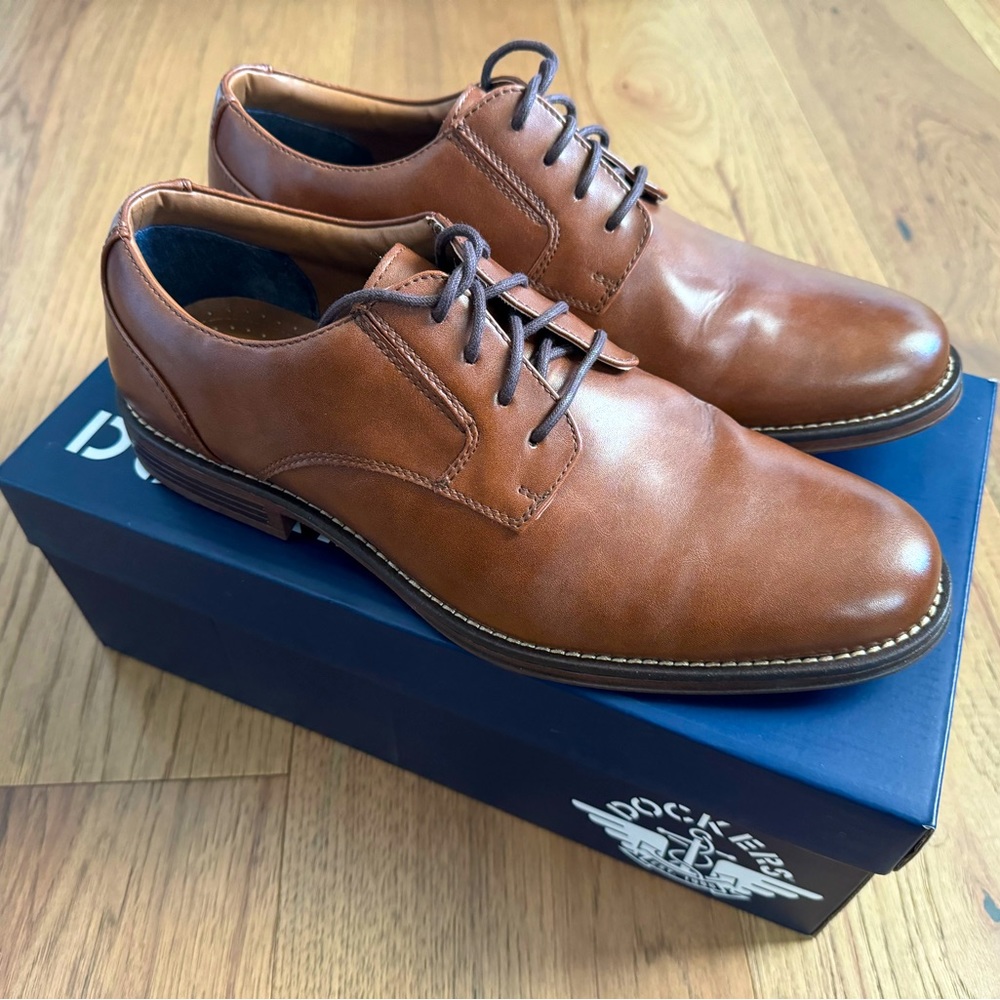 Men’s Dockers Dress Shoes Size 10